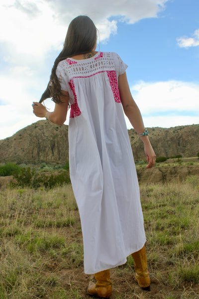 1970s Vintage Hand Embroidered Oaxacan Maxi Dress – Honeywood
