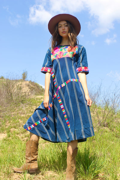 SALE 1970s Artisan Made Guatemalan Huipil Dress – Honeywood