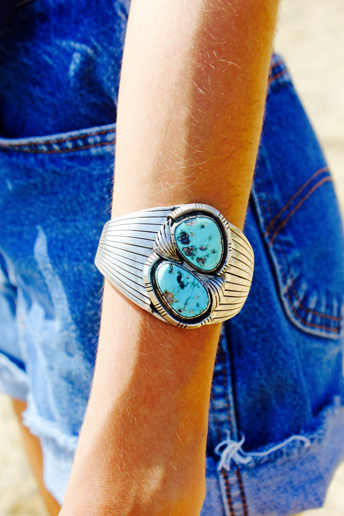 Signed Navajo Elegant Handmade Sterling Turquoise Cuff