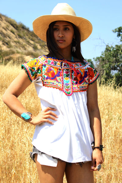 Vintage hand Embroidered Folk Art Blouse – Honeywood