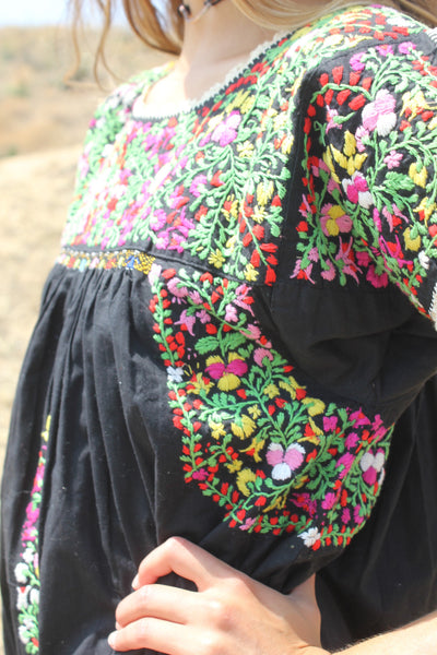 Beautiful handmade black Oaxacan style embroidered colorful tunic fits store size medium excellent condition