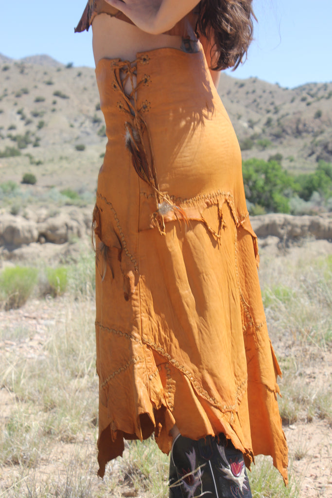 Stunning and Rare 1970s Handmade Deerskin Skirt with Feather Details Honeywood Stunning and Rare 1970s Handmade Deerskin Skirt with Feather Details Honeywood