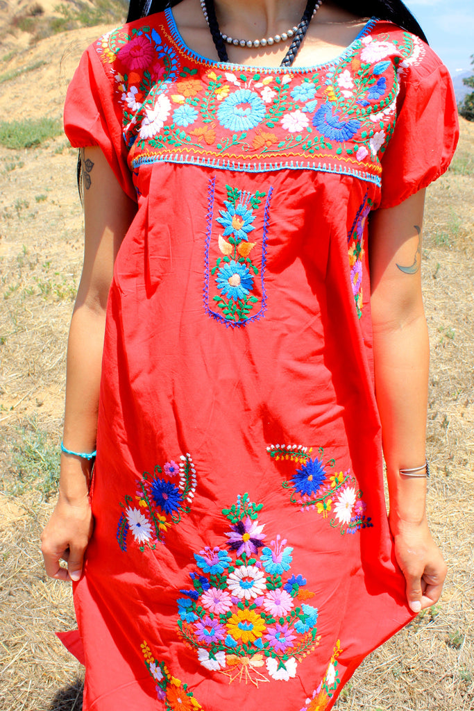 Scarlet Senorita" Vintage Hand Embroidered Mexican Dress Honeywood Scarlet Senorita" Vintage Hand Embroidered Mexican Dress Honeywood