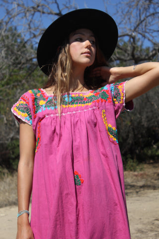 *SALE* 1970s Oaxacan Hand Embroidered Dress