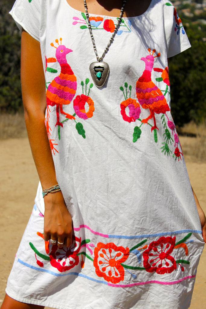 Hand Embroidered Mexican Flora and Fauna Tunic Dress – Honeywood
