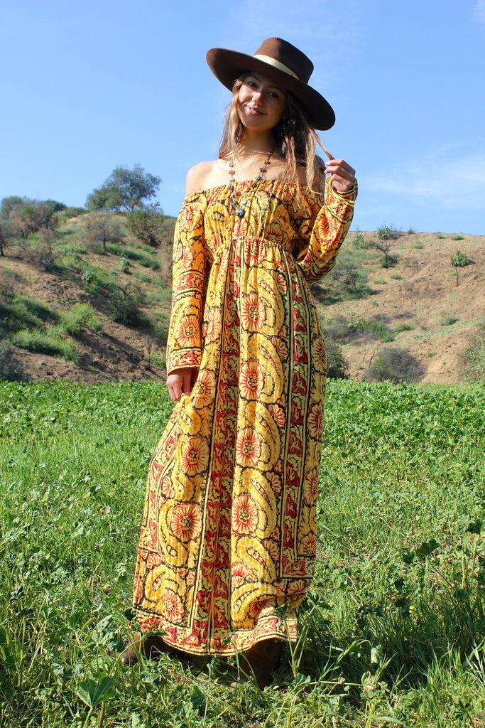 Bohemian Beauty 1970s Indian Block Print Maxi Dress – Honeywood