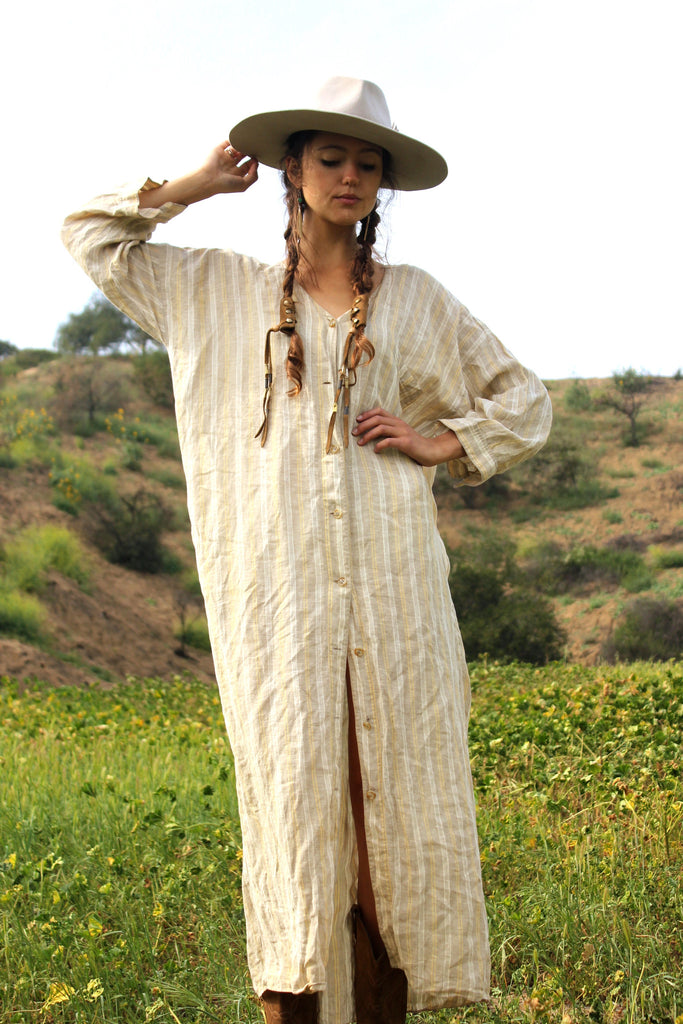 Classic and Amazing Vintage Linen Maxi Dress/Duster Honeywood Classic and Amazing Vintage Linen Maxi Dress/Duster Honeywood