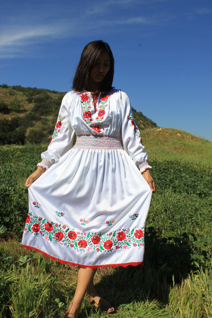 Hungarian Baby 1940s Hungarian Peasant Dress Honeywood Hungarian Baby 1940s Hungarian Peasant Dress Honeywood