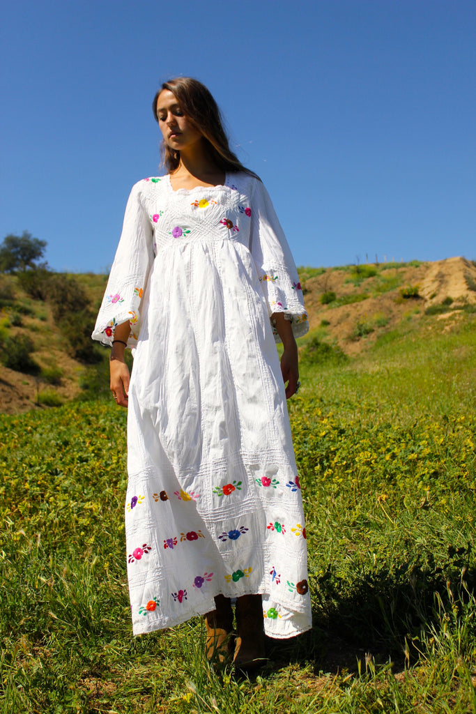 Bohemian Wedding" Vintage Mexican Hand Embroidered Maxi Dress Honeywood Bohemian Wedding" Vintage Mexican Hand Embroidered Maxi Dress Honeywood